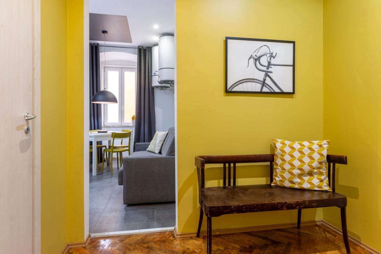 Tram Apartment For 4 Guests ตรีเอสเต ภายนอก รูปภาพ