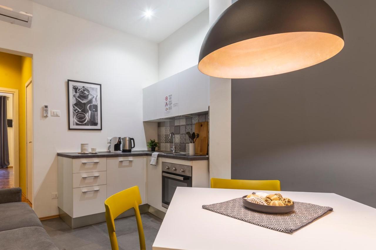 Tram Apartment For 4 Guests ตรีเอสเต ภายนอก รูปภาพ